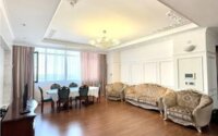 Продажа 5-комнатной квартиры, 212 м² в Астане