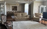 Продажа 4-комнатной квартиры, 197 м² в Караганде